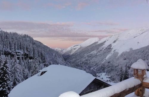 Les Lindarets Chalet De Ski | Chalet de charme Vue plein sudAu coeur des Portes du Soleil