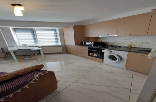 Chisinau Appartement | Charming Chișinău Apartment With Gas Heating & Hot Tub