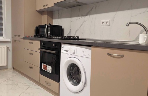 Chisinau Appartement | Charming Chișinău Apartment With Gas Heating & Hot Tub