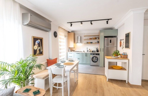 Kagithane Appartement | Charming City Apt - near Axis Mall