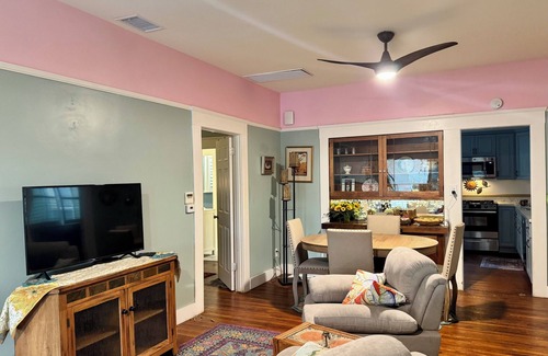Grant Hill Maison | Charming city center craftsman house with full kitchen and AC