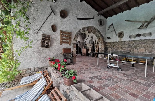 Essertines-en-Donzy Cottage | Découvrez ce gîte champêtre avec spa, sauna, piscine et jardin privatif à Essertines-en-Donzy