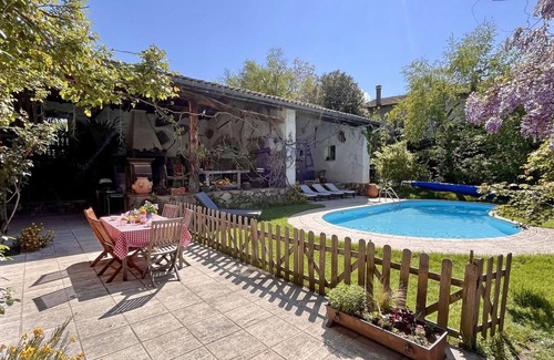 Essertines-en-Donzy Cottage | Découvrez ce gîte champêtre avec spa, sauna, piscine et jardin privatif à Essertines-en-Donzy