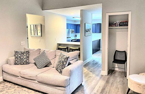 Kings Grant Maison | Charming Coastal Cottage Near Beach & Downtown