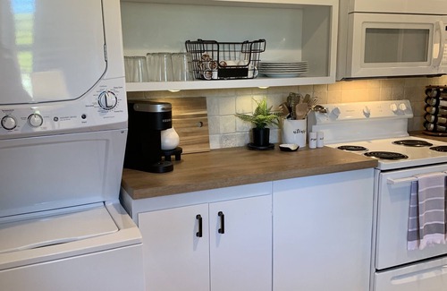 Denton Appartement | CHARMING...COMFORTABLE...CONVENIENT
