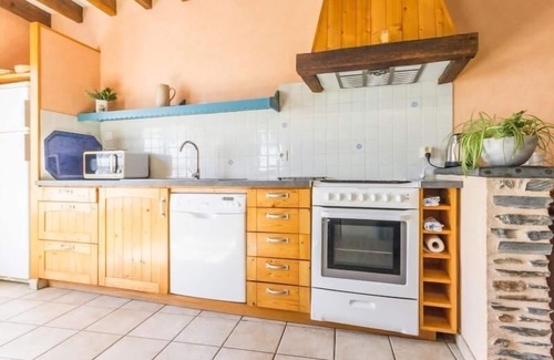 Moisdon-la-Riviere Cottage | Charmante longère 3 chambres avec jardin clos, proche de Nantes, idéale pour familles et détente