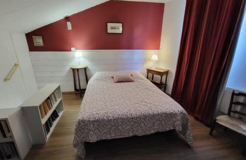 Candes-Saint-Martin Maison | Charming cottage in the Loire Valley castles