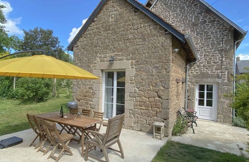 Saint-Fraimbault Cottage | Charmante longère avec grand jardin, proche Saint-Fraimbault