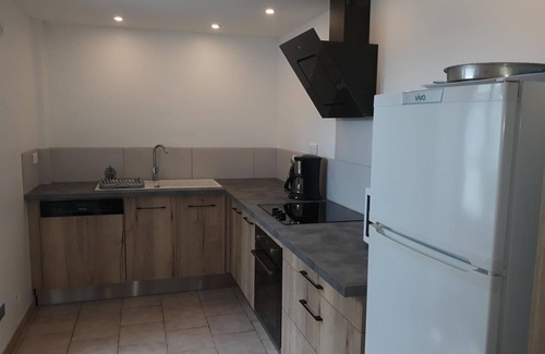 Salles-Lavalette Cottage | Gîte typique Sud Charente, 2 chambres, terrasse, animaux acceptés, proche circuits randonnées