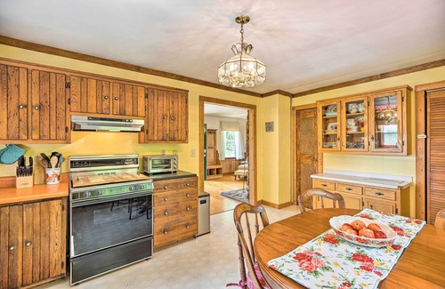 Nellysford Cottage | Charming Cottage < 10 Mi to Wineries & Skiing!