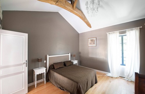 Guerin Maison | Gite de charme - 280m² - piscine chauffée privée - 5 chambres