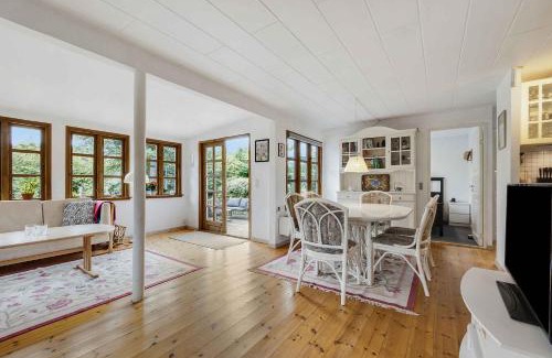Sjllands Odde Maison | Charming Cottage 450 Meters From The Sea