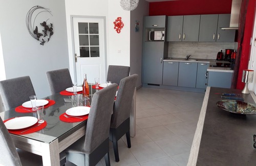 Orgnac-l'Aven Maison | Charmant gite avec sa terrasse privée et piscine