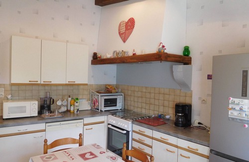 Pont-la-Ville Cottage | Charmant gîte familial avec terrasse, garage et jardin clos à Pont-la-Ville