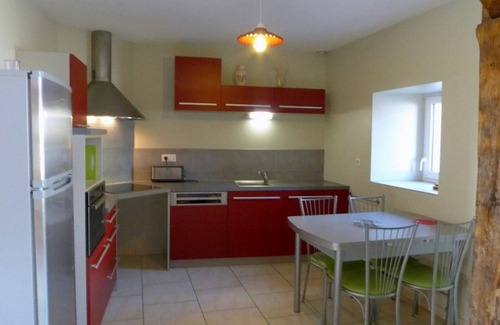 Vignes-la-Cote Cottage | Maison conviviale avec garage, 3 chambres, terrasse fermée et accessible aux personnes handicapées