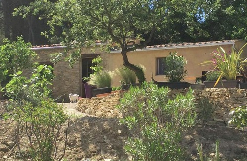 Faucon Maison | Gîte de charme à Faucon avec piscine