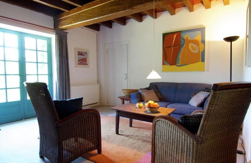 Ladignac le Long Maison | Charming Cottage in Ladignac le Long with Garden