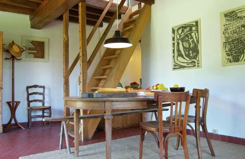Ladignac le Long Maison | Charming Cottage in Ladignac le Long with Garden