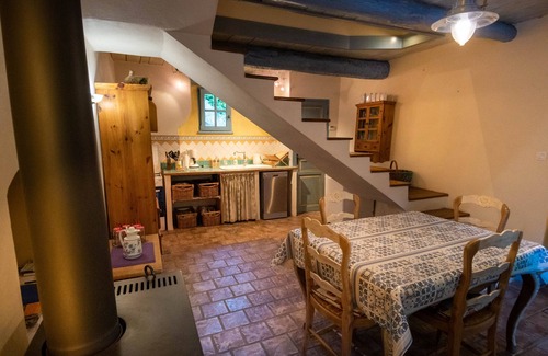 Colognac Maison | Cottage de charme dans nature luxuriante entouré de lamas