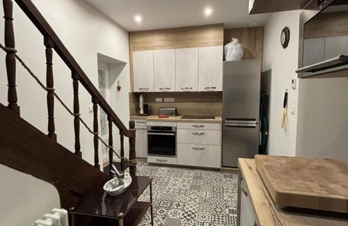 Souvigny Cottage | Gîte de charme à Souvigny avec jardin et animaux acceptés