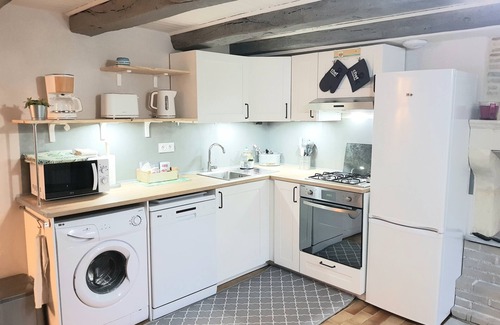 La Puye Maison | Gîte de charme 2-4pers avec jardin proche Futuroscope, Chauvigny, La Roche Posay