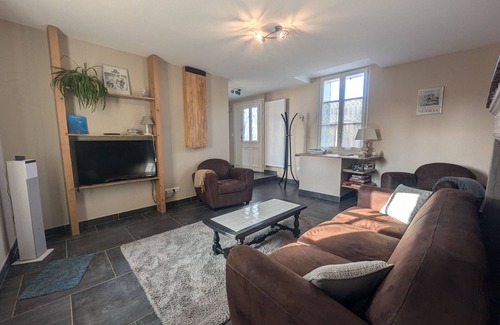Frampas Cottage | Charmant Gîte à Pans de Bois près du Lac du Der – Jardin Privatif et Activités Nautiques