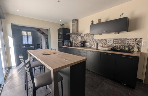 Frampas Cottage | Charmant Gîte à Pans de Bois près du Lac du Der – Jardin Privatif et Activités Nautiques