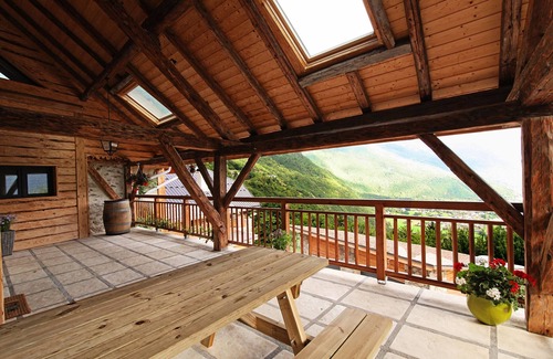 Albertville Chalet De Ski | Gite de charme sur les hauteurs d'Albertville