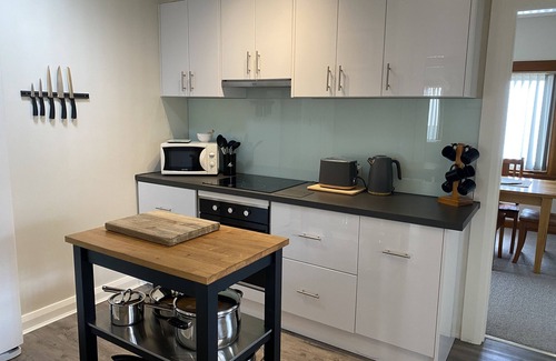 Lindisfarne Cottage | Charming Cottage Retreat perfect for short or longer stays in Lindisfarne.