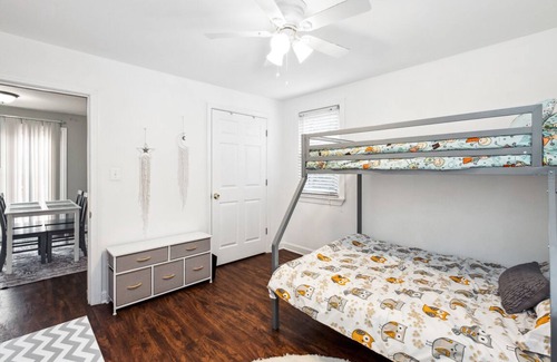 Ellicott City Maison | Charming Cottage in Central Location*Near BWI*