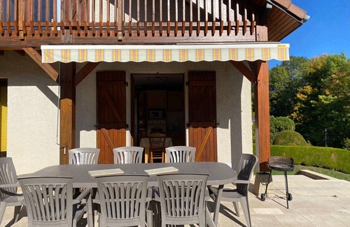 Bar-le-Duc Cottage | Chalet rénové avec jardin, terrasse, équipement fitness et proche centre-ville