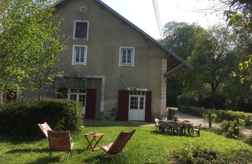 Luce-sous-Ballon Cottage | Gîte Charmant au Cœur de la Nature près du Mans, 6 Pers., Domaine Historique