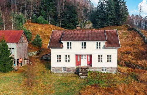 Kvinesdal Maison | 4 chambres hébergement à Kvinesdal
