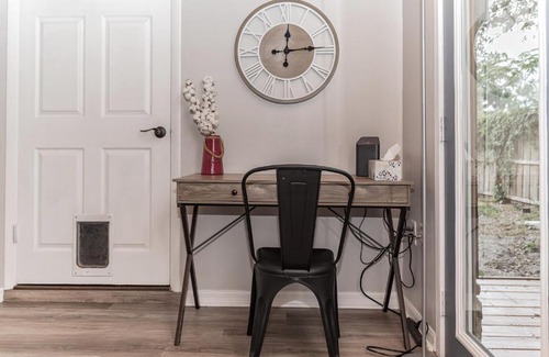 Fellowship Maison | Charming Cottage With Pool Table 15 Min From WEC