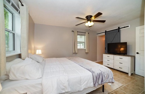 Fellowship Maison | Charming Cottage With Pool Table 15 Min From WEC