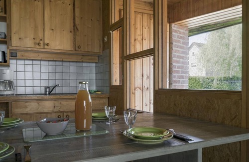 Jenzat Cottage | Gîte charmant avec grand jardin, terrasse et wifi, proche Vichy, idéal famille et animaux bienvenus