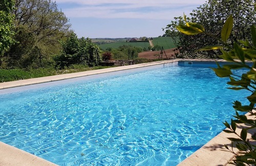 Clermont-Dessous Maison | Domaine de charme avec gîtes de groupe (59 pers) et piscine en campagne