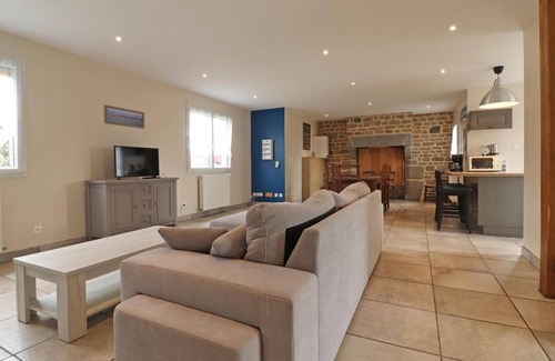 Sainte-Opportune Cottage | Maison rénovée avec jardin, terrasse et recharge électrique gratuite près de la Suisse Normande