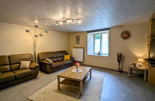Han-les-Juvigny Cottage | Charmante maison de campagne avec terrasse et jardin - 2 appartements rénovés