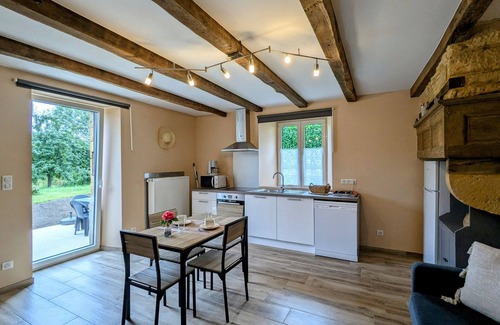 Han-les-Juvigny Cottage | Charmante maison de campagne avec terrasse et jardin - 2 appartements rénovés