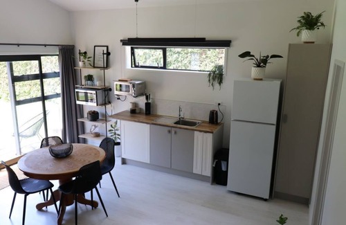 Western Bay of Plenty District Appartement | Charming Country Apartment - Pool, Peaceful, Perfect.