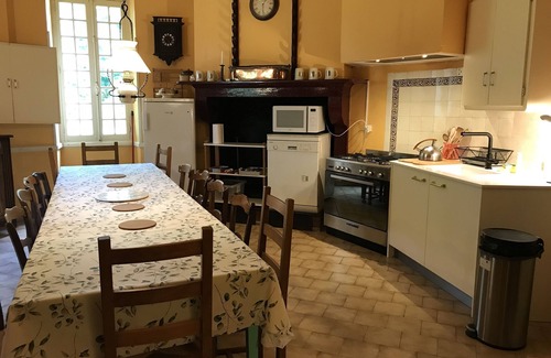 Laurede Appartement | 10 à 14 personnes, 7 jours, Château de charme 1900, appartement indépendant.