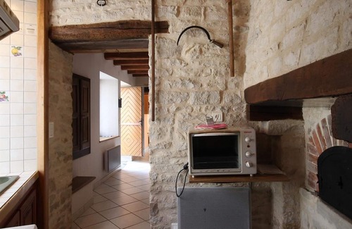La Roche-Morey Cottage | Charming Country Cottage with Garden in Haute-Saône