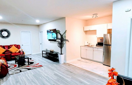 Glenarden Maison | Charming & cozi Basement in a Family-Friendly Lanham Neighborhood, MD.