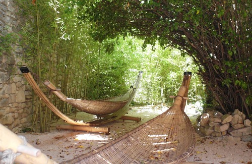 Carnas Cottage | Calme absolu, concept de gites pour couples uniquement. Prestige & design.