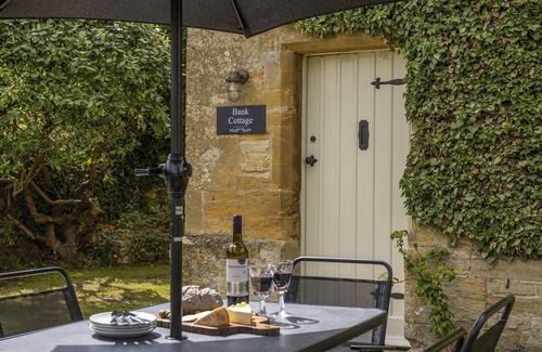 Longborough Cottage | Charming dog friendly cottage - Bank Cottage