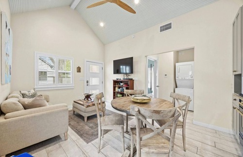 Rosedale Maison | Charming Downtown Casita