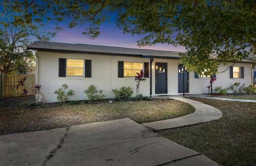 Zephyrhills Maison | Charming Duplex in Zephyrhills! #2