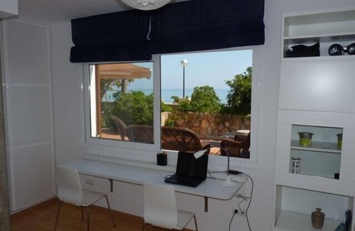 L'Hospitalet de l'Infant Villa | Offre de juillet !! Charmante villa en front de mer avec terrasses ensoleillées