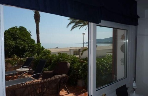 L'Hospitalet de l'Infant Villa | Offre de juillet !! Charmante villa en front de mer avec terrasses ensoleillées